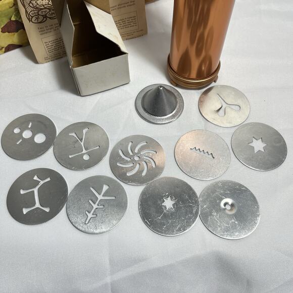 Vintage Nordic Ware Deluxe Cookie King Crank Press Spritz Gun 01200-Complete - Picture 4 of 6